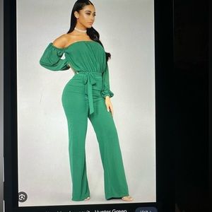 Lorena off the‎ shoulder jumpsuit hunter green